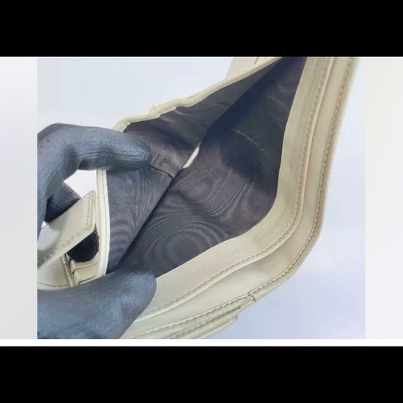 Gucci bifold credit card coin wallet - Picture 8 of 10